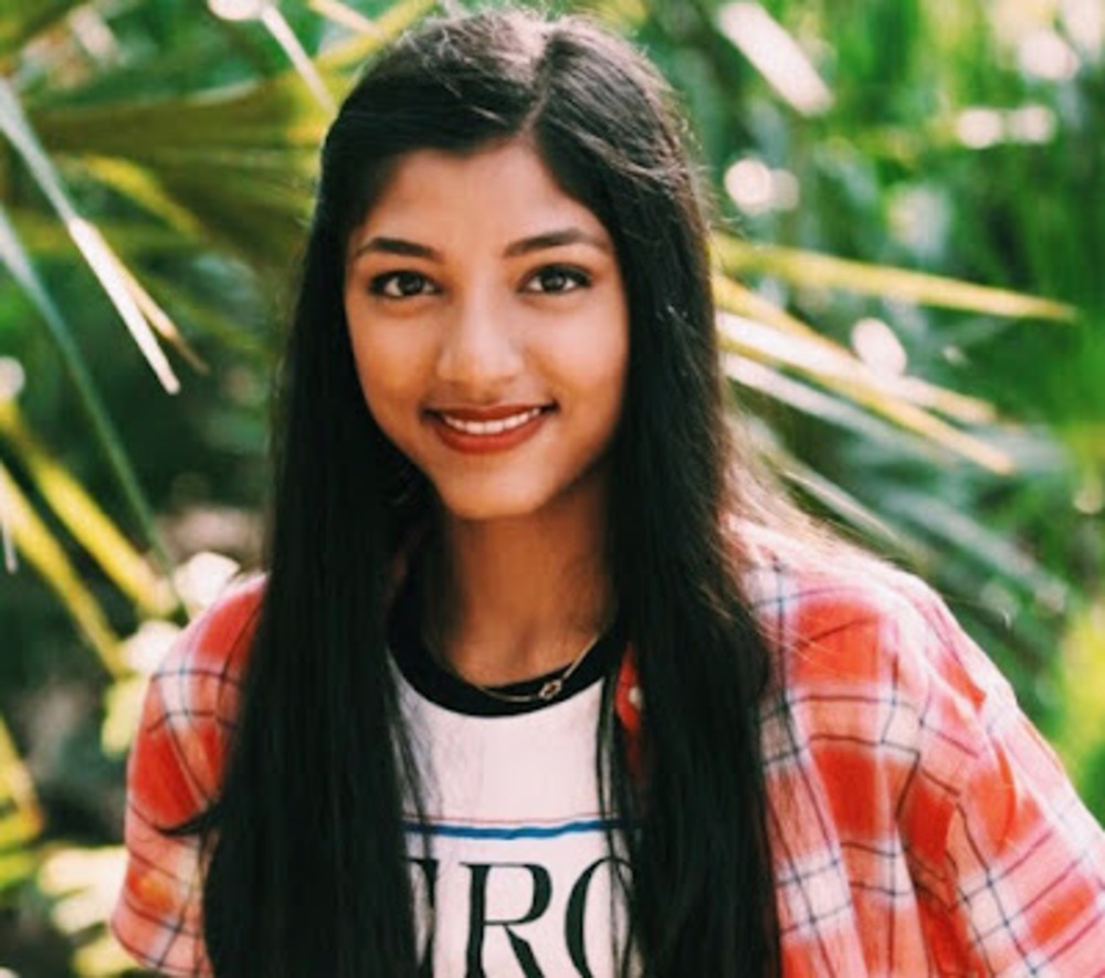 Meet your Posher, Shruti